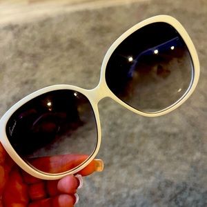 Great condition Gucci shades